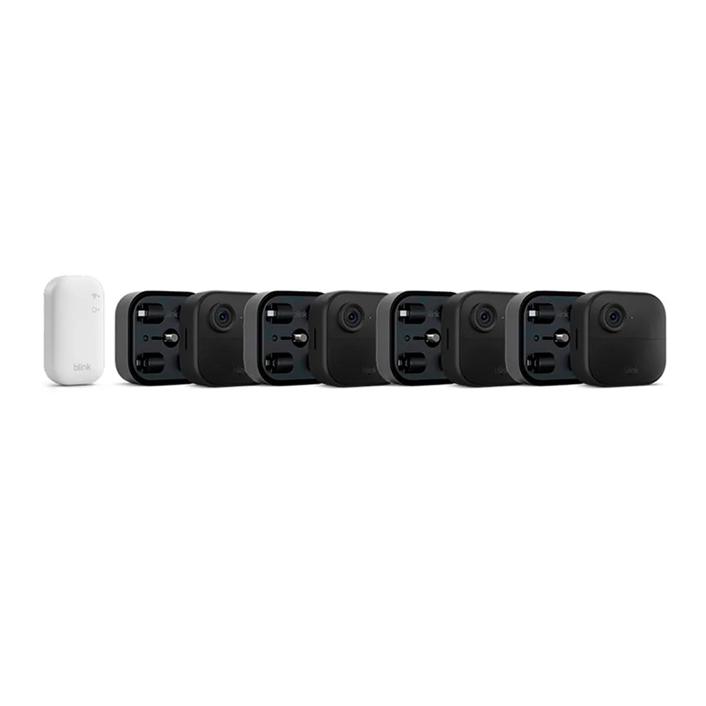pack Blink Outdoor 4 - Contenido del Kit Componentes del pack Blink Outdoor 4 con cuatro cámaras y módulo Sync Module.