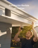 Montaje en techo de la cámara inalámbrica eufy Security SoloCam S340 con panel solar.