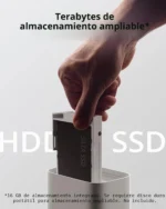Mano insertando un disco duro SATA SSD en la bahía de expansión de la eufy HomeBase 3.